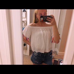 OFF THE SHOULDER WHITE TOP WITH TASSELS